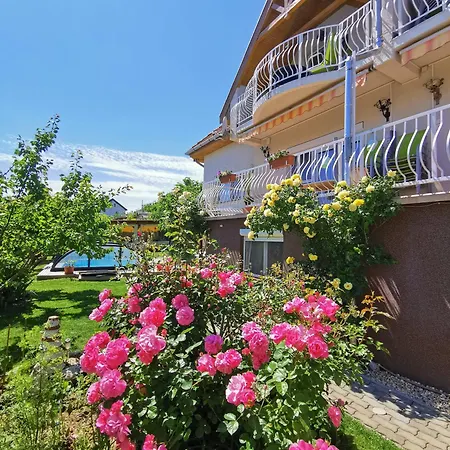 Forras 2 * Balatonfured